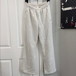 ALO Accolade Straight Leg Sweatpants